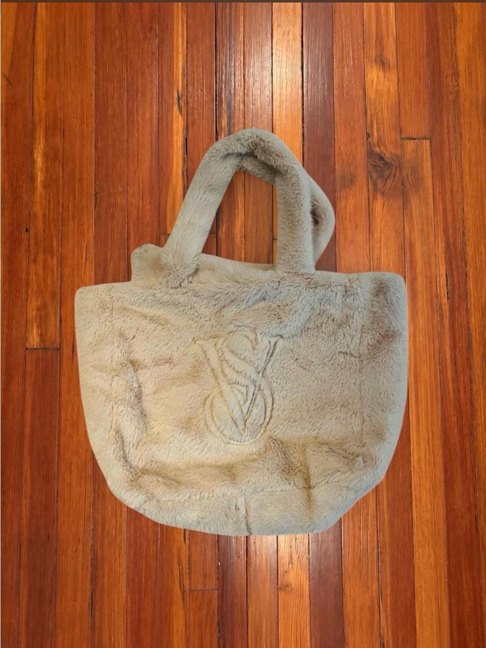 Cream/ivory Victoria’s Secret faux fur tote 🤍